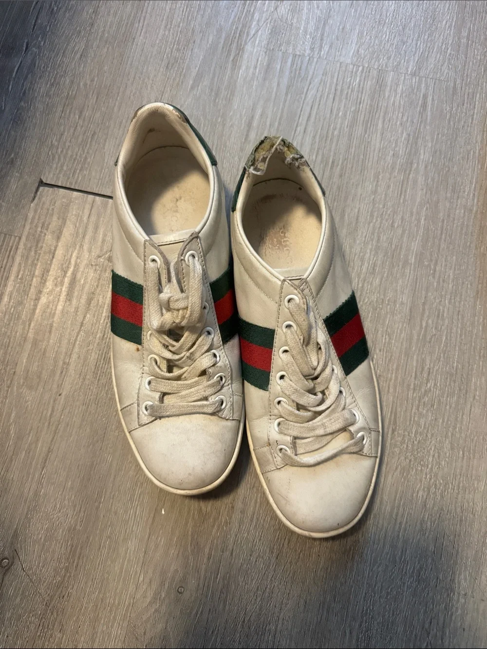 Gucci classic white